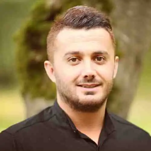 غریبه می یار ای